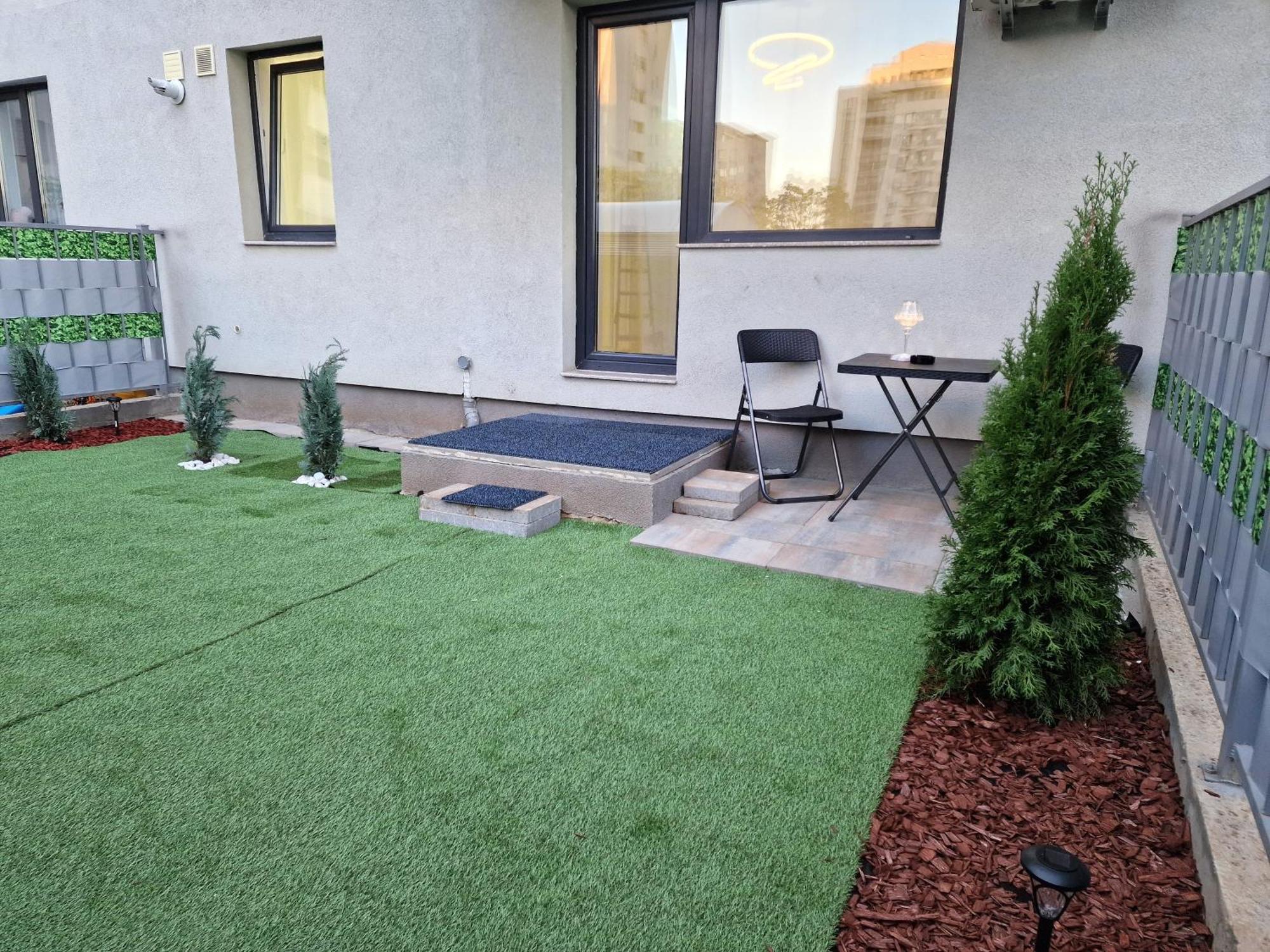 Studio&Garden! Roşu 外观 照片