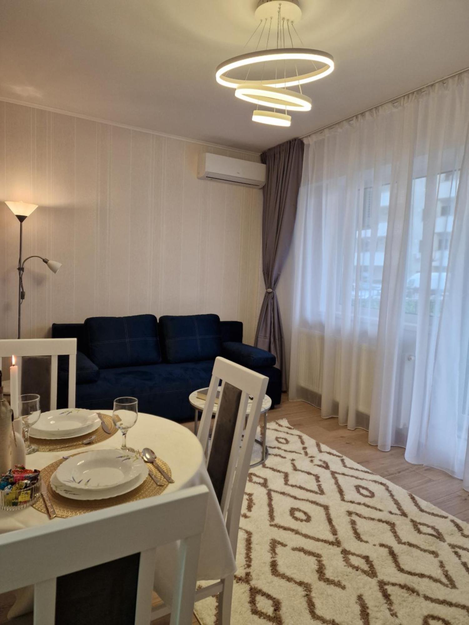 Studio&Garden! Roşu 外观 照片