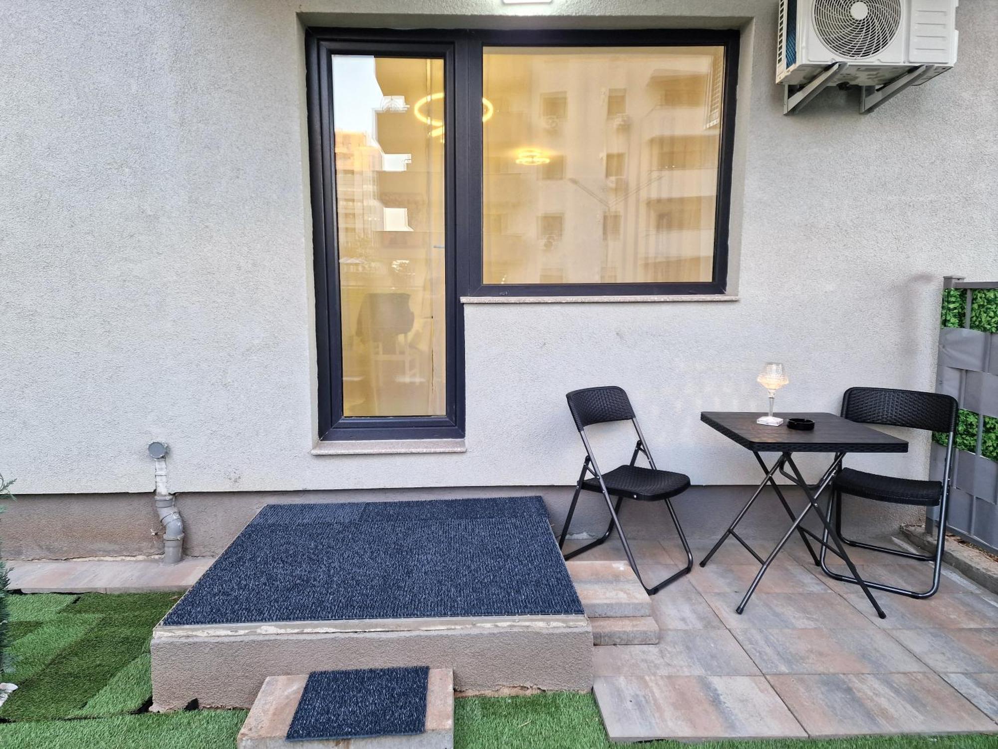 Studio&Garden! Roşu 外观 照片