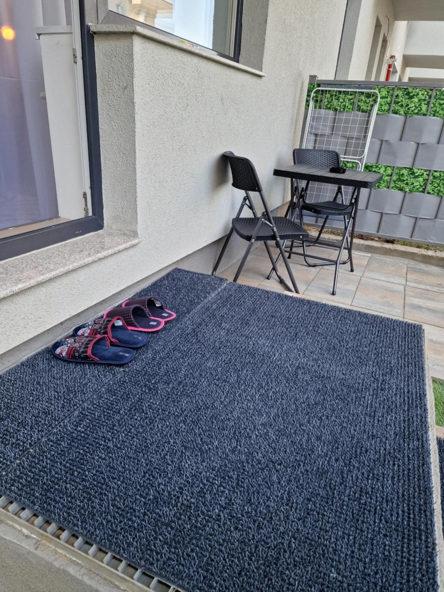 Studio&Garden! Roşu 外观 照片
